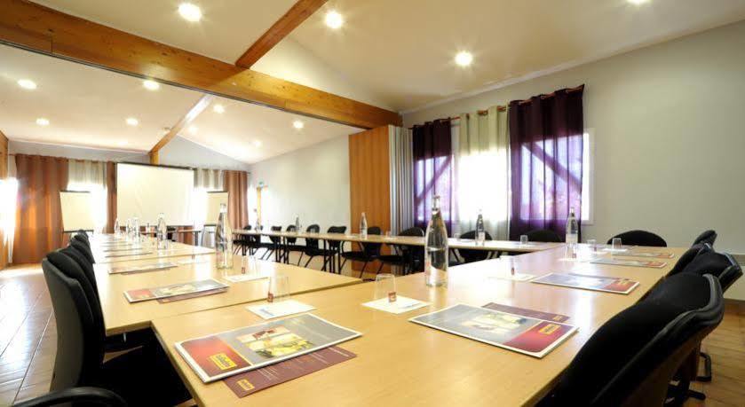 Enzo Hotels Trappes By Kyriad Direct Exterior photo